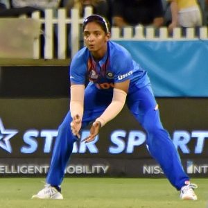 Read more about the article Harmanpreet and her troop misses gold, bags silver